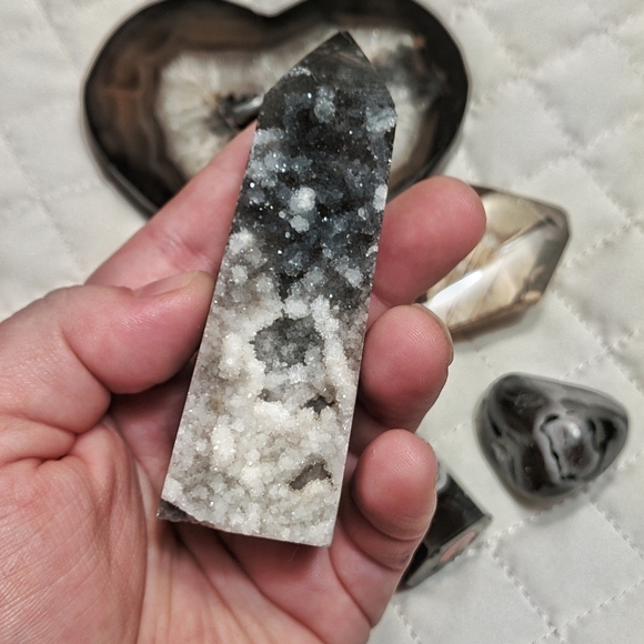 M MYSTERY CRYSTAL BOX ($120-250 retail value) - Picture 9 of 14